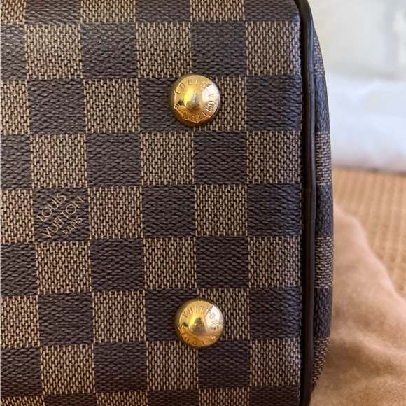 Authentic Louis Vuitton Duomo - Picture 2 of 12